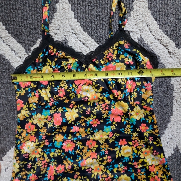 Vintage Slip, Dress Or Long Top Side Slits Size XS Or Small, Flower Print Straps - Picture 7 of 9
